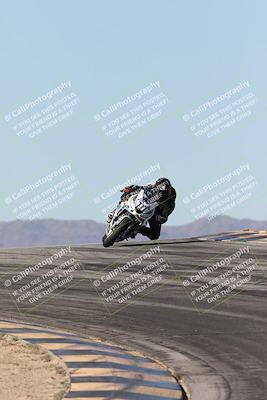 media/Dec-07-2025-CVMA (Sun) [[3e7d2de5dc]]/Race 7-Formula Lightweight Twins Shootout/